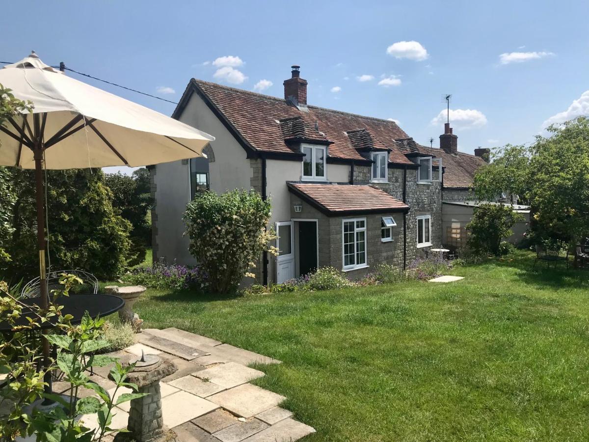 Charming Modernized Country Cottage Near Mere, Wiltshire Mere (Wiltshire) Exterior foto