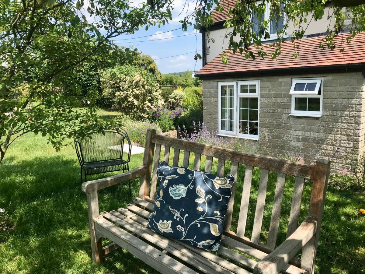 Charming Modernized Country Cottage Near Mere, Wiltshire Mere (Wiltshire) Exterior foto